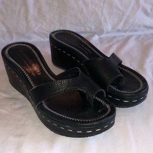 Donald J Pliner Black Sandals